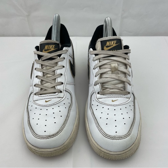 Nike Air Force 1 LV8 White Black Gold Kids Trainers UK2.5 DM3386-100 - Picture 2 of 9